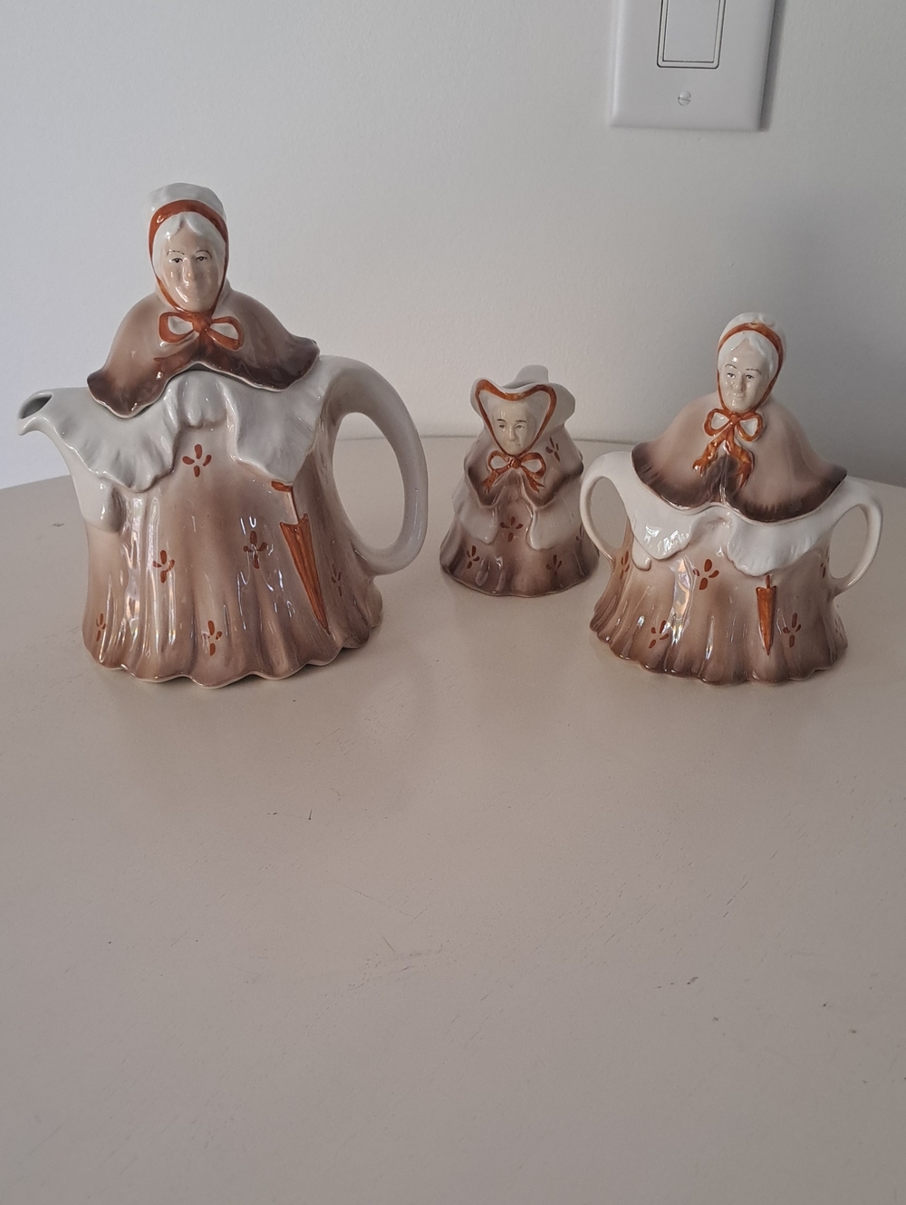 Charming Vintage HJ Woods Little Old Lady 3 Piece Tea Set. Made In England